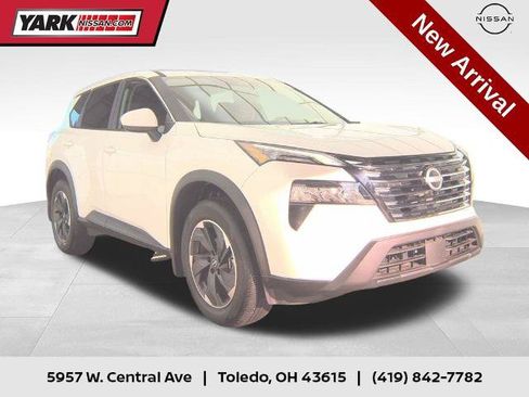 Certified 2026 Nissan Rogue SV w/ Cold Weather Package AWD/4WD image 1