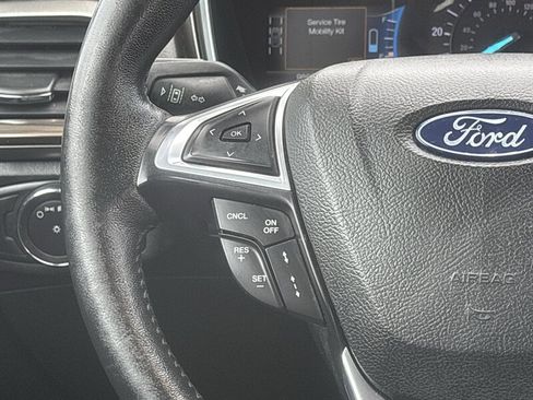 Used 2018 Ford Fusion SE w/ Equipment Group 602A image 23