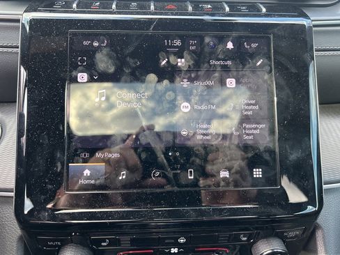 Used 2024 Jeep Grand Cherokee Altitude image 12