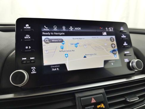 Used 2018 Honda Accord Touring image 24