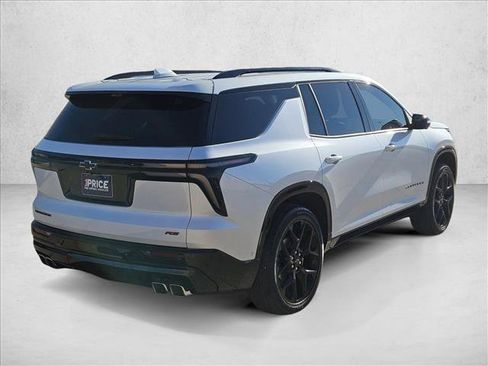 Certified 2024 Chevrolet Traverse RS image 5