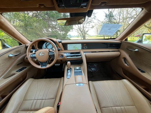 Used 2018 Lexus LC 500h w/ Touring Package image 35