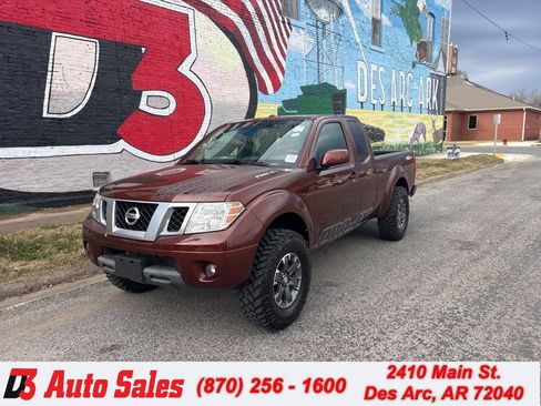 Used 2017 Nissan Frontier PRO-4X w/ Pro-4x Graphics Package image 1
