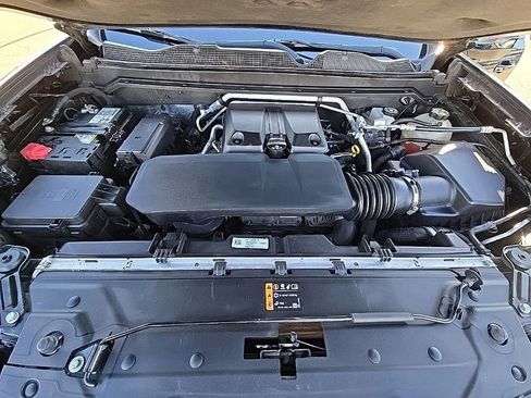 Used 2023 Chevrolet Colorado Z71 image 40