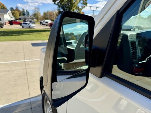 Used 2018 Nissan NV 3500 S image 8