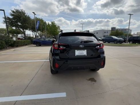 Used 2026 Subaru Crosstrek 2.0i Premium image 7