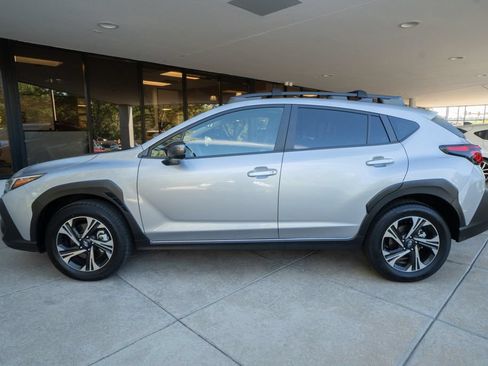 Used 2025 Subaru Crosstrek 2.5i Premium AWD/4WD image 4