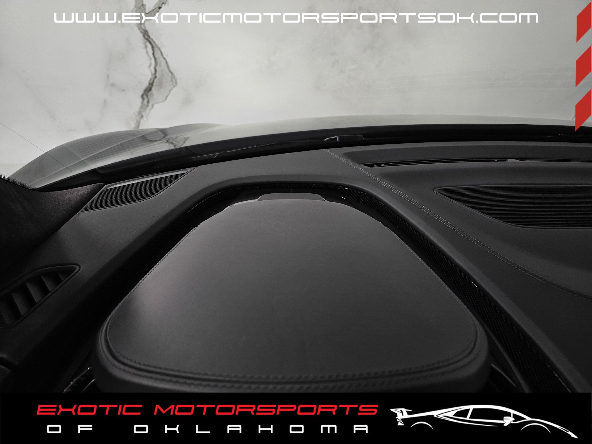 Used 2017 Audi R8 V10 w/ Carbon Exterior Package AWD/4WD image 26