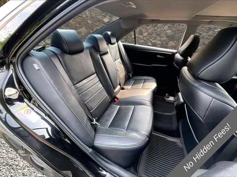 Used 2015 Toyota Camry XLE FWD image 24