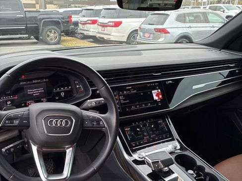 Used 2022 Audi Q8 Prestige image 7
