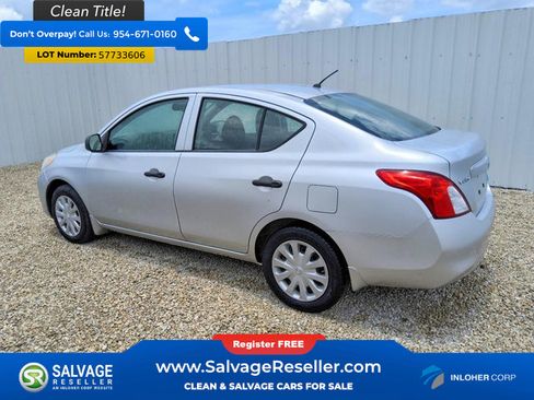 Used 2012 Nissan Versa S w/ Cruise Control Pkg FWD image 3