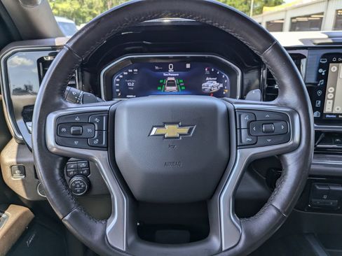 Used 2023 Chevrolet Silverado 1500 LTZ AWD/4WD image 28