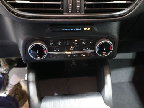 Used 2024 Ford Escape ST-Line image 27