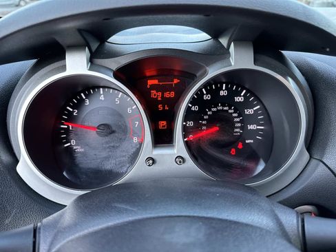 Used 2016 Nissan Juke S image 30