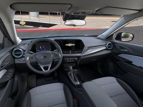 New 2026 Chevrolet Trax LT w/ Driver Confidence Package FWD image 15