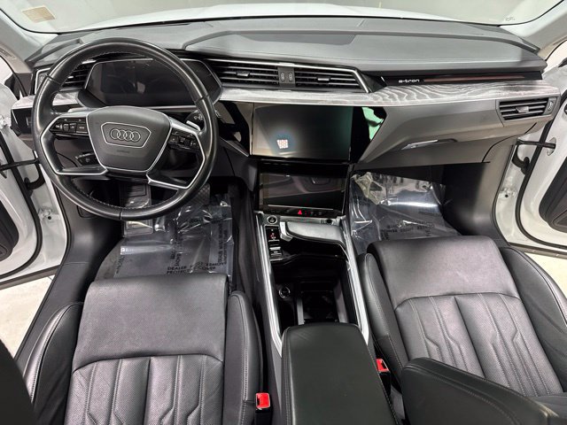 Used 2024 Audi Q8 e-tron Prestige w/ Prestige Package AWD/4WD image 3