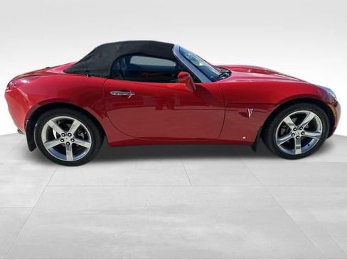 Used 2006 Pontiac Solstice Convertible w/ Premium Package RWD image 6