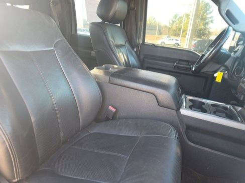 Used 2014 Ford F250 Lariat w/ Chrome Package image 13