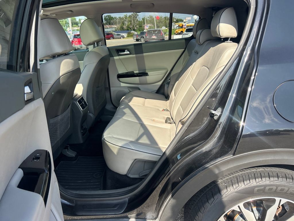 Used 2018 Kia Sportage EX w/ EX Technology Package AWD/4WD image 28