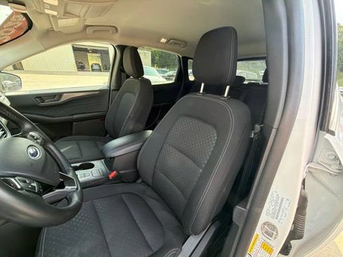 Used 2025 Ford Escape Active w/ Cold Weather Package FWD image 21