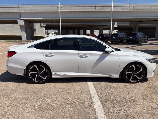 Used 2019 Honda Accord Sport image 6