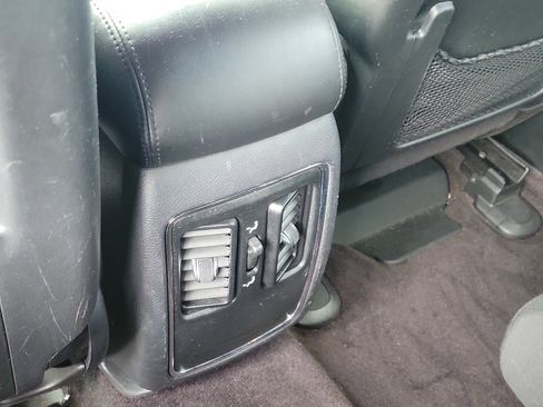 Used 2017 Jeep Grand Cherokee Laredo w/ Quick Order Package 2BE RWD image 15