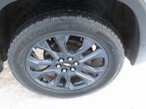 Used 2020 Chevrolet Traverse RS w/ LPO, Floor Liner Package image 16