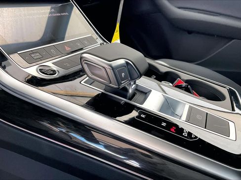 New 2026 Audi Q7 2.0T Premium AWD/4WD image 7