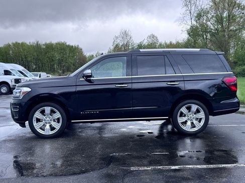 Used 2024 Ford Expedition Platinum AWD/4WD image 7