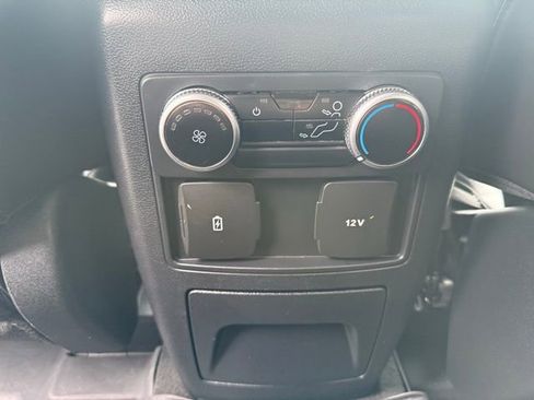 Used 2023 Ford Explorer XLT w/ Equipment Group 202A image 26