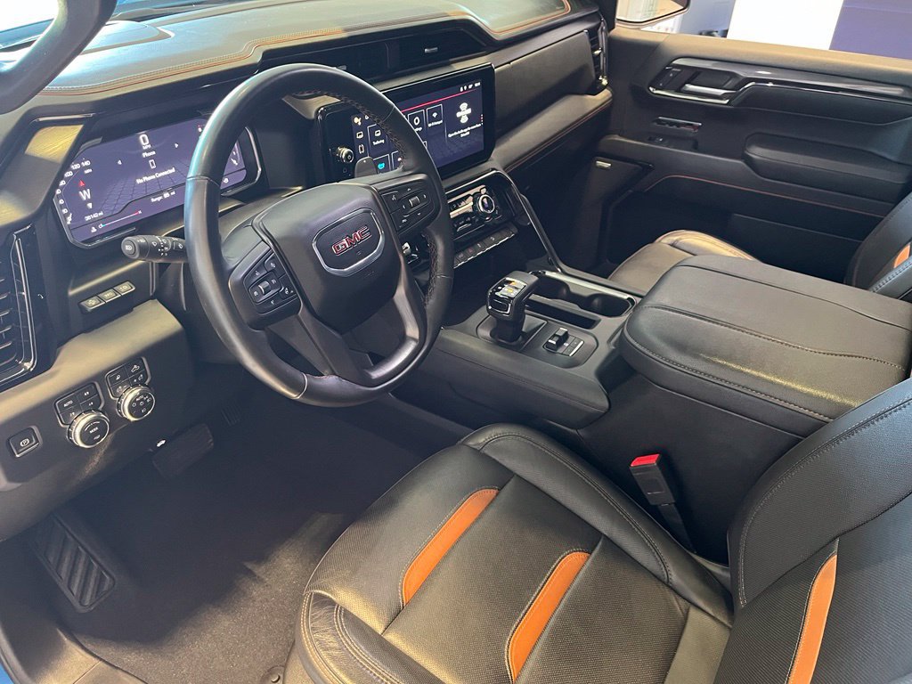 Used 2024 GMC Sierra 1500 AT4 w/ Technology Package AWD/4WD image 28