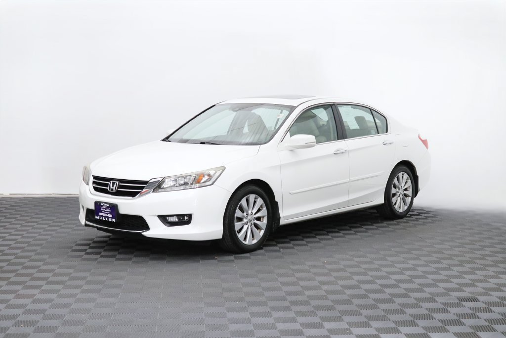 Used 2015 Honda Accord Touring image 5