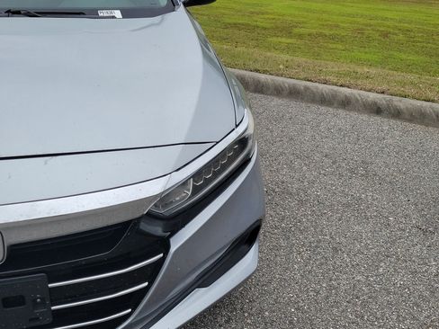 Used 2021 Honda Accord Hybrid image 3