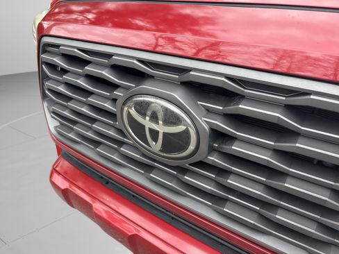 Used 2021 Toyota Tacoma TRD Sport image 21