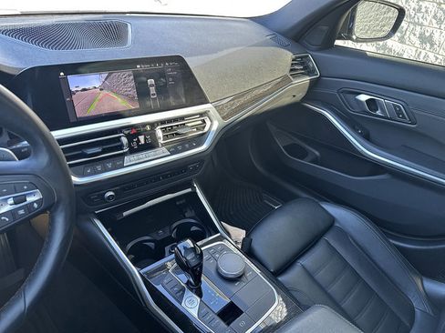Used 2021 BMW 330i xDrive Sedan w/ Premium Package image 17