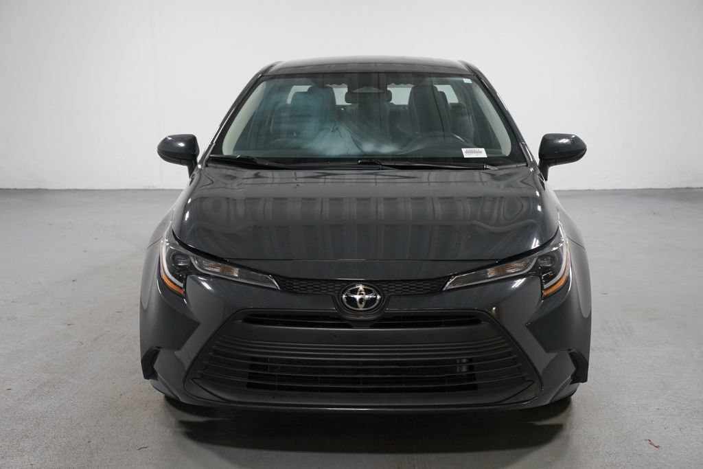 Certified 2025 Toyota Corolla LE FWD image 2