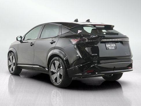 Used 2023 Nissan Ariya AWD/4WD image 3