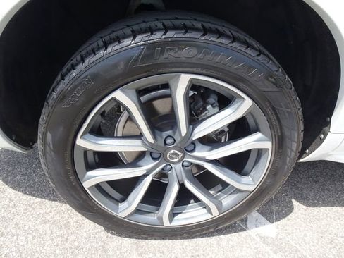 Used 2018 Volvo XC90 T5 Momentum w/ Convenience Package FWD image 35