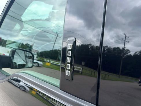 Used 2018 Ford F150 XLT w/ Equipment Group 302A Luxury image 24