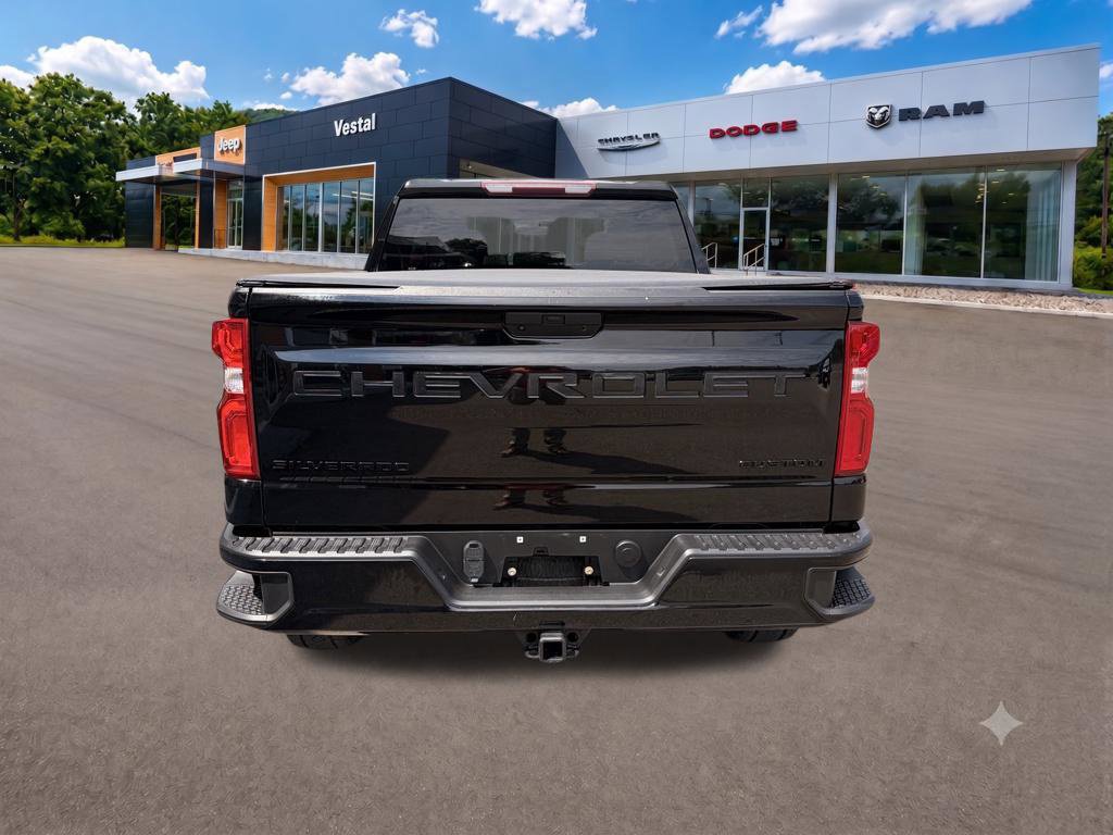 Used 2022 Chevrolet Silverado 1500 Custom Trail Boss w/ LPO, Dark Essentials Package AWD/4WD image 7