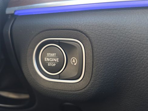 Used 2024 Mercedes-Benz GLS 450 4MATIC image 24