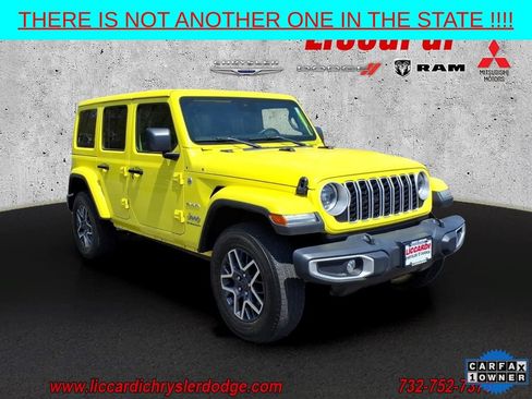 Used 2024 Jeep Wrangler Unlimited Sahara AWD/4WD image 1