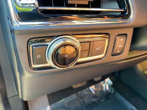 Certified 2021 Lincoln Navigator Reserve w/ Luxury Package AWD/4WD image 15