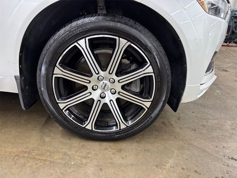 Used 2021 Volvo XC60 T6 Inscription image 37