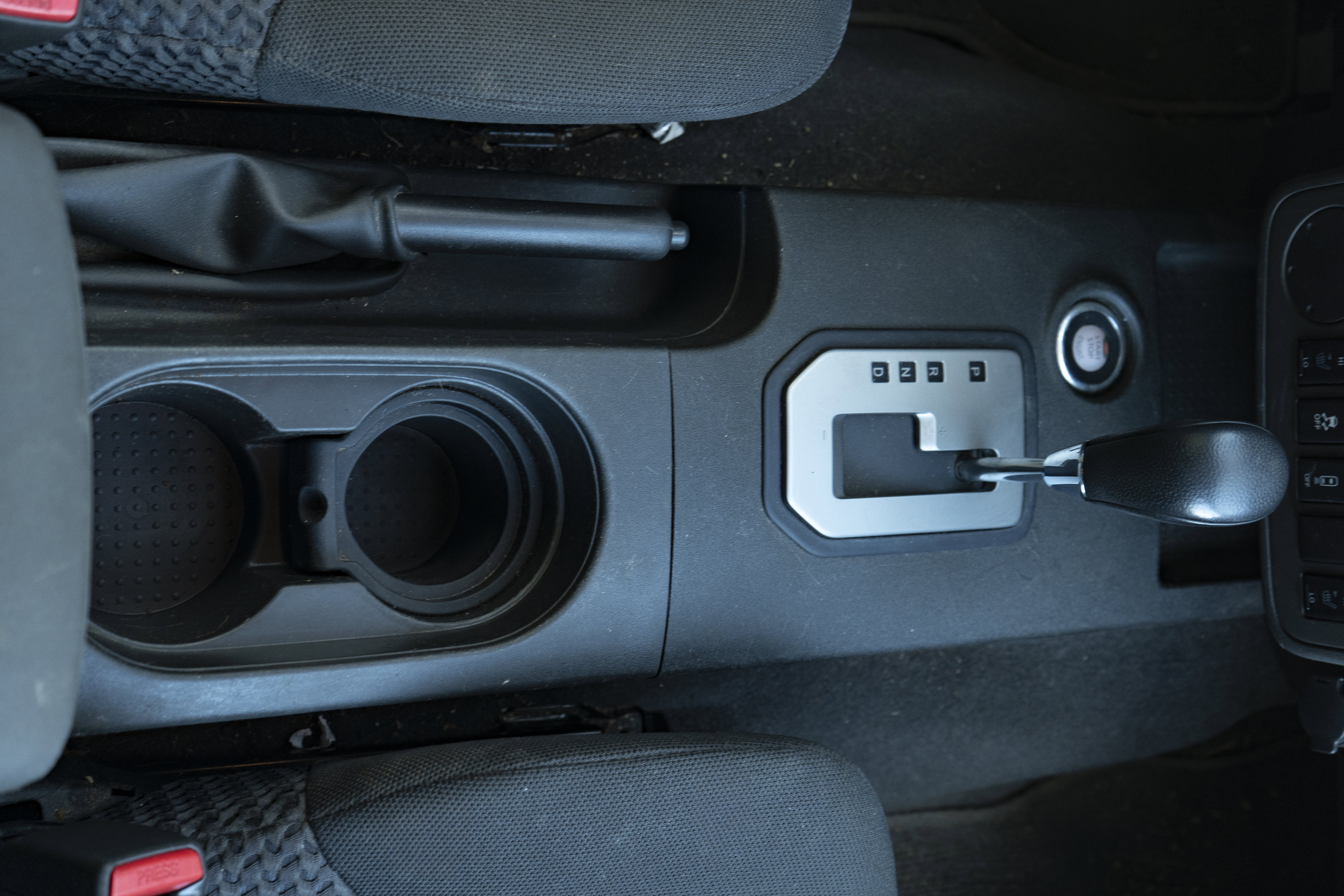Used 2020 Nissan Frontier SV RWD image 26
