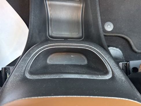 Used 2017 Chrysler Pacifica Limited w/ UConnect Theater Package image 24