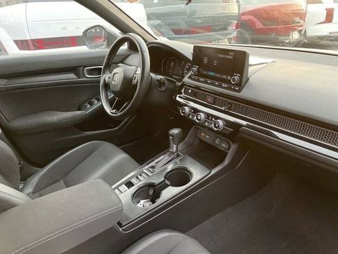 Used 2023 Honda Civic Sport image 11