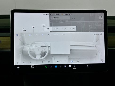 Used 2023 Tesla Model Y Long Range AWD/4WD image 23
