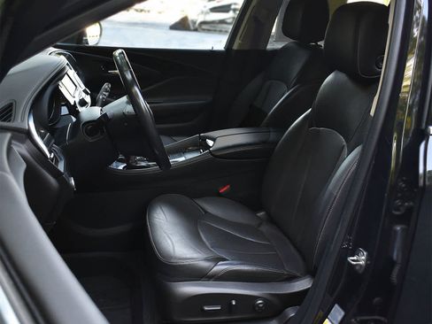 Used 2017 Buick Envision Essence AWD/4WD image 9