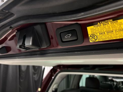 Used 2008 Lexus LX 570 4WD image 48